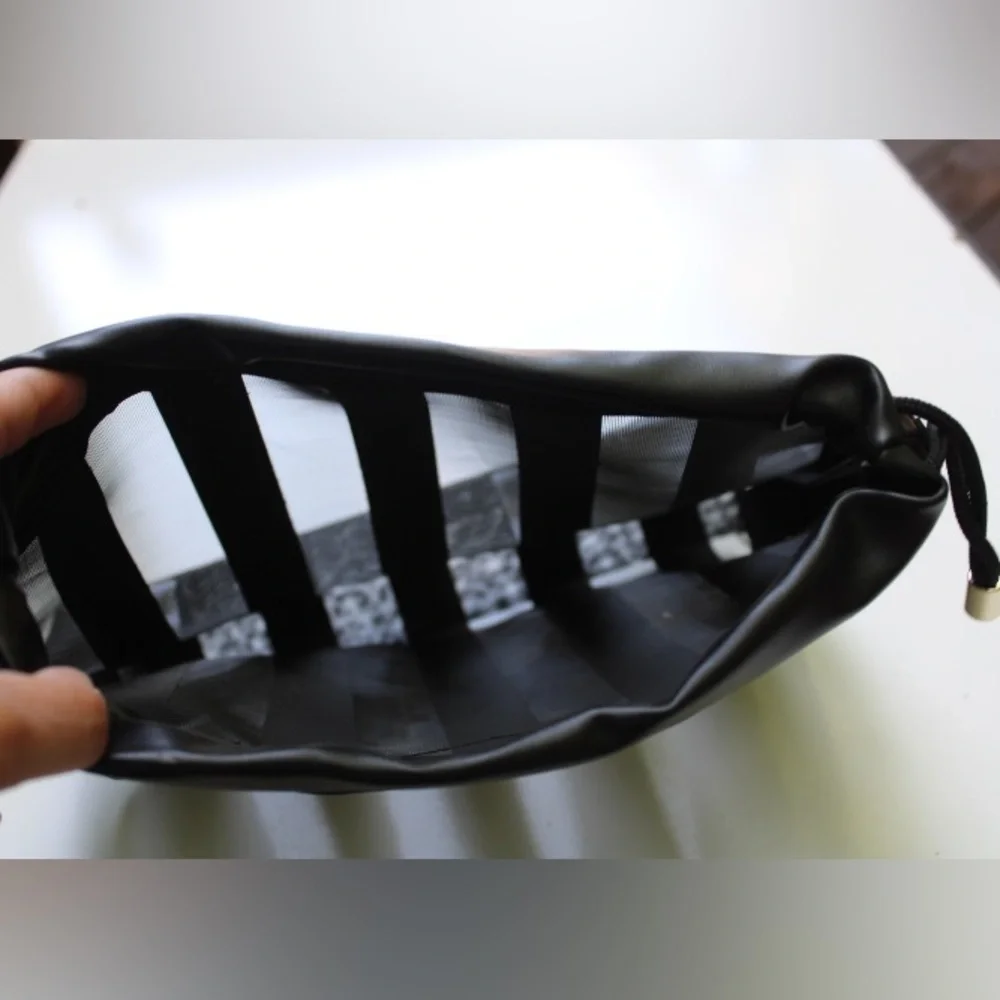 Victoria’s second cosmetics bag